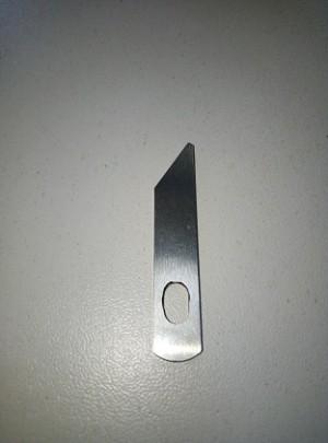Нож нижний Brother 1034